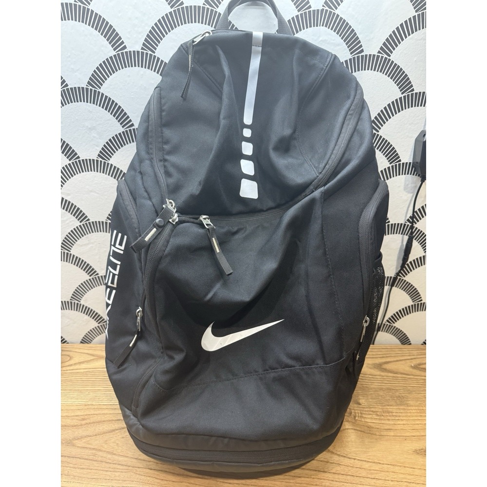 Nike Elite Quad Zip System Backpack Basketball Bag Black White Zippers Bookbag